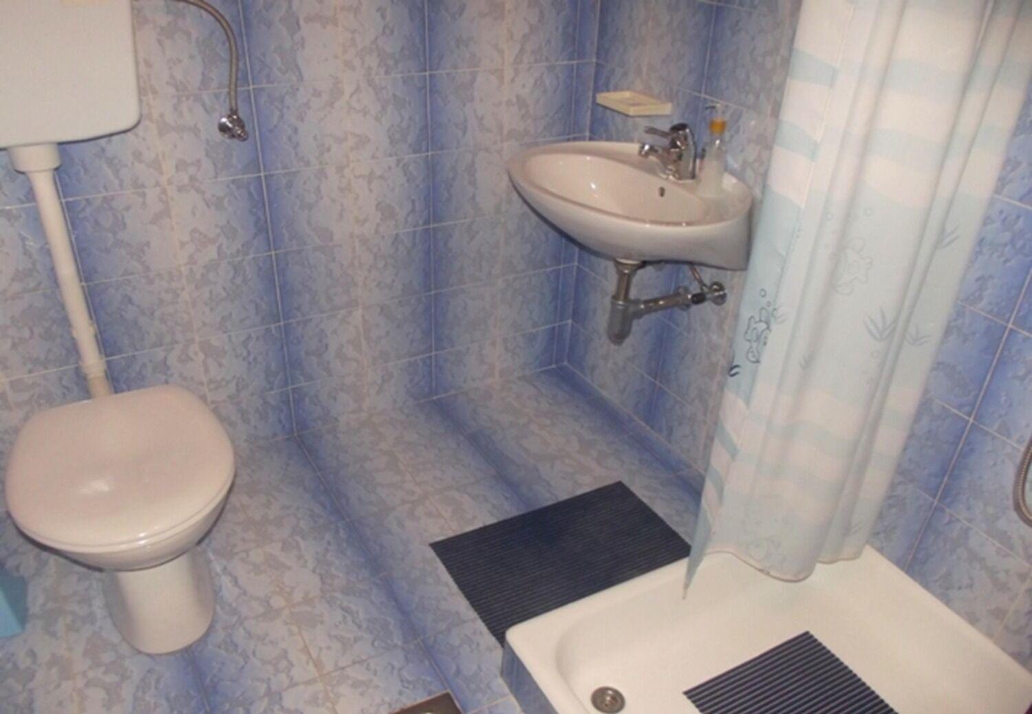 Apartments And Rooms Ognjen - Family Apartments With Free Parking بيتينا المظهر الخارجي الصورة
