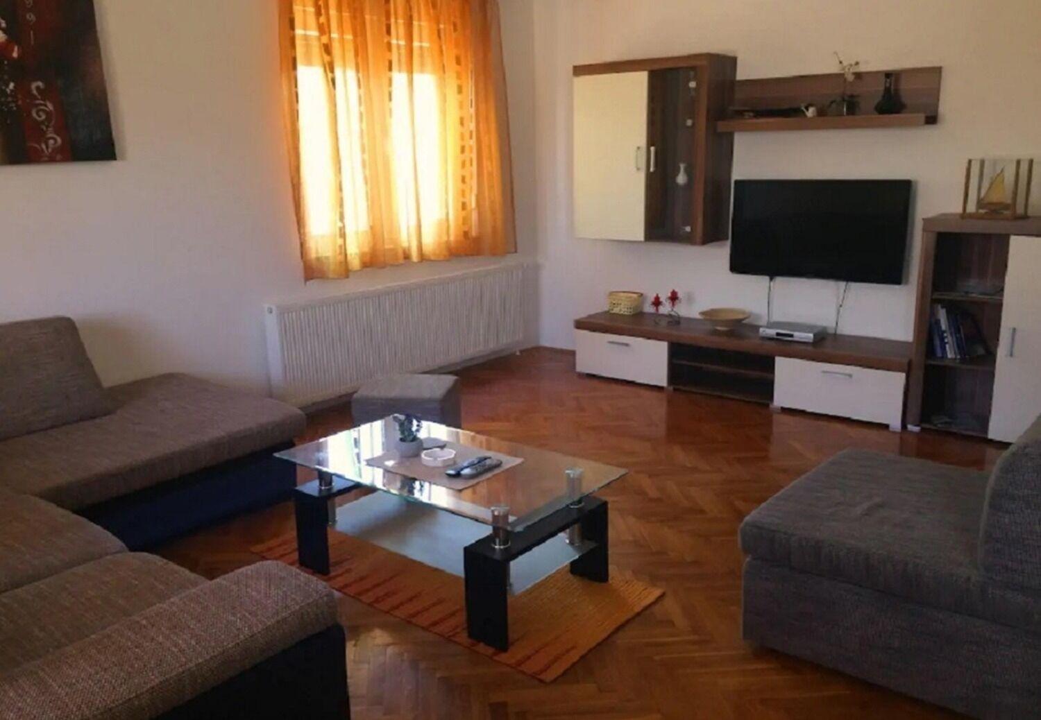 Apartments And Rooms Ognjen - Family Apartments With Free Parking بيتينا المظهر الخارجي الصورة